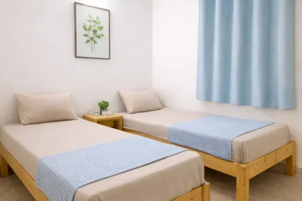 girls pg near apollo hospital