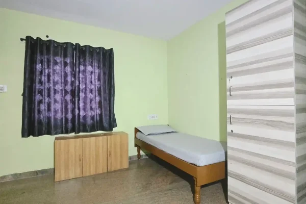 Ladies PG Near LKQ arekere Bannerghatta Road